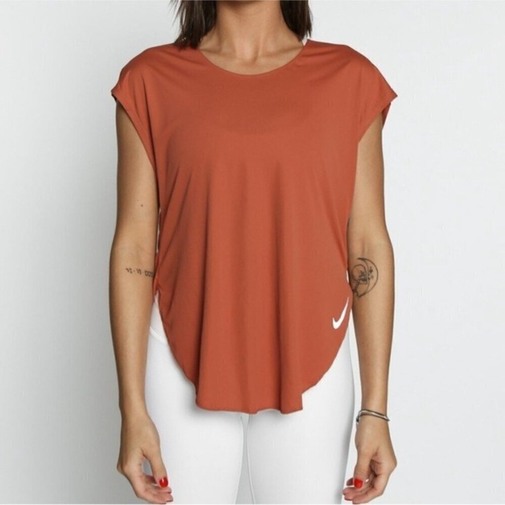 Nike Women's City Sleek Top in dusty peach size XXL reflective gym running yoga